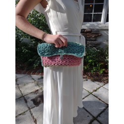 Medium Fancy Crochet Clutch